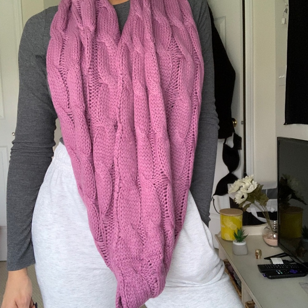 scarf